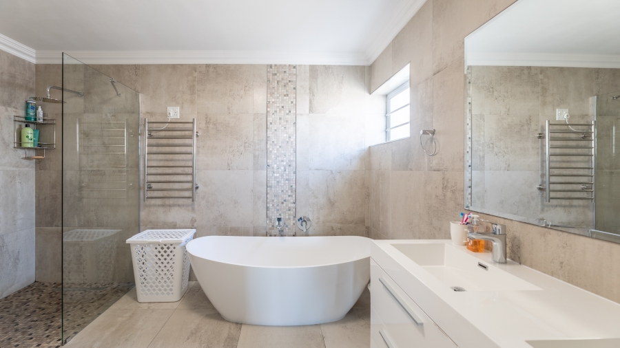 3 Bedroom Property for Sale in Bloubergstrand Western Cape
